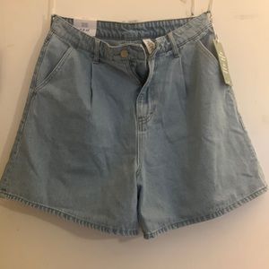 H&M shorts never worn tag still on.